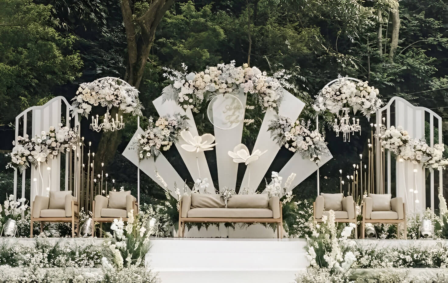 Floral Artistry, Designed Just for You
